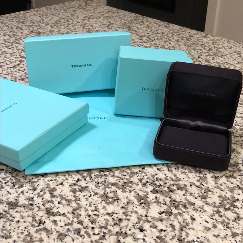 SOLD.   TIFFANY & CO. ,AUTHENTIC GIFT BOXES